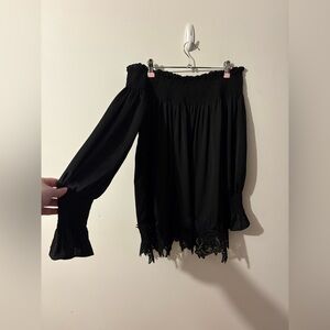 Eri & Ali Chic Black Off-Shoulder Blouse Size Small